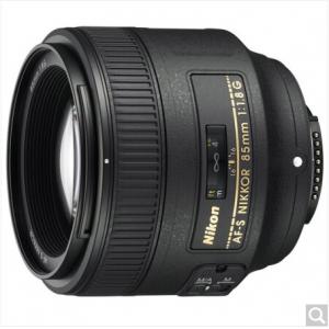 尼康（Nikon） AF-S 尼克尔 85mm f/1.8G 中远摄定焦镜头