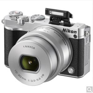  尼康（Nikon）J5+1 微单相机 尼克尔 VR防抖 10-30mm f/3.5-5.6 PD镜头